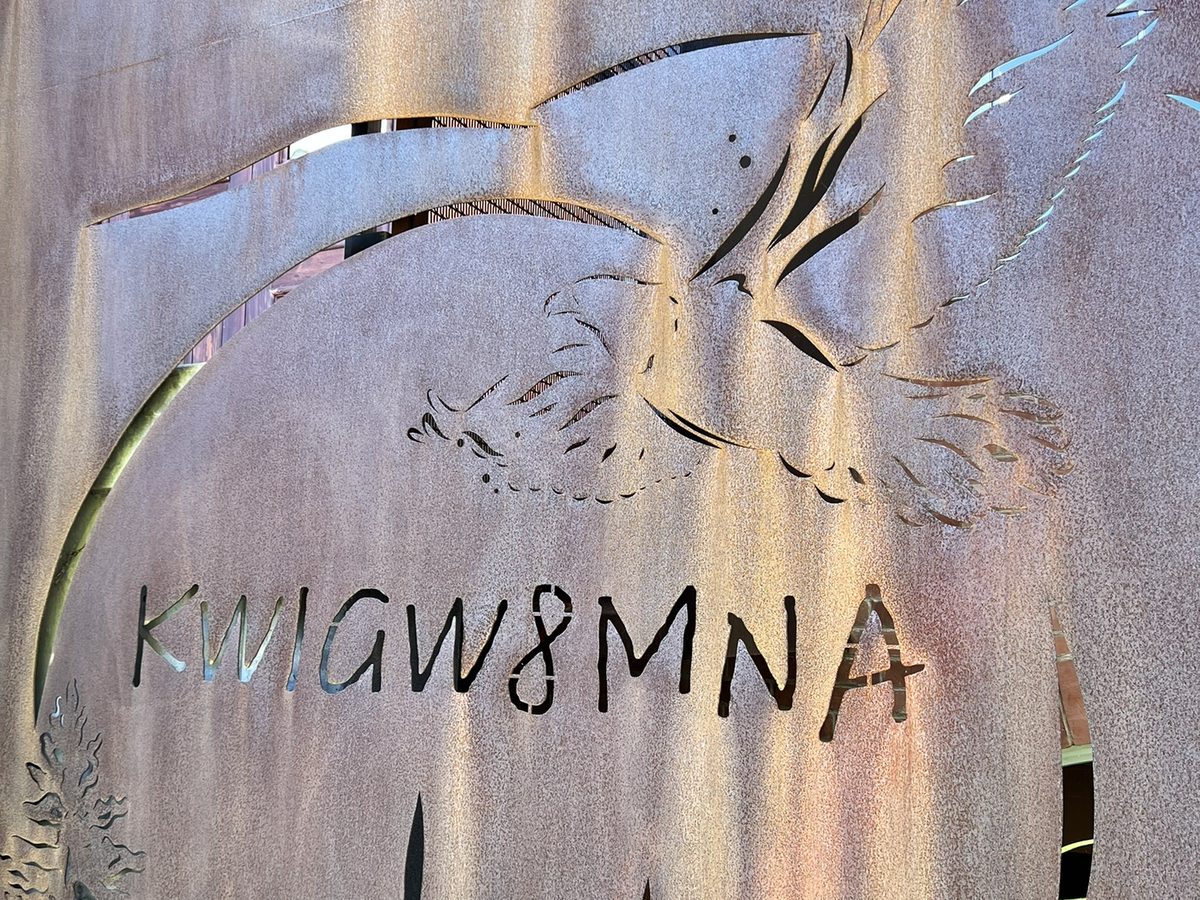 Murale et signalétique du pavillon Kwigw8mna